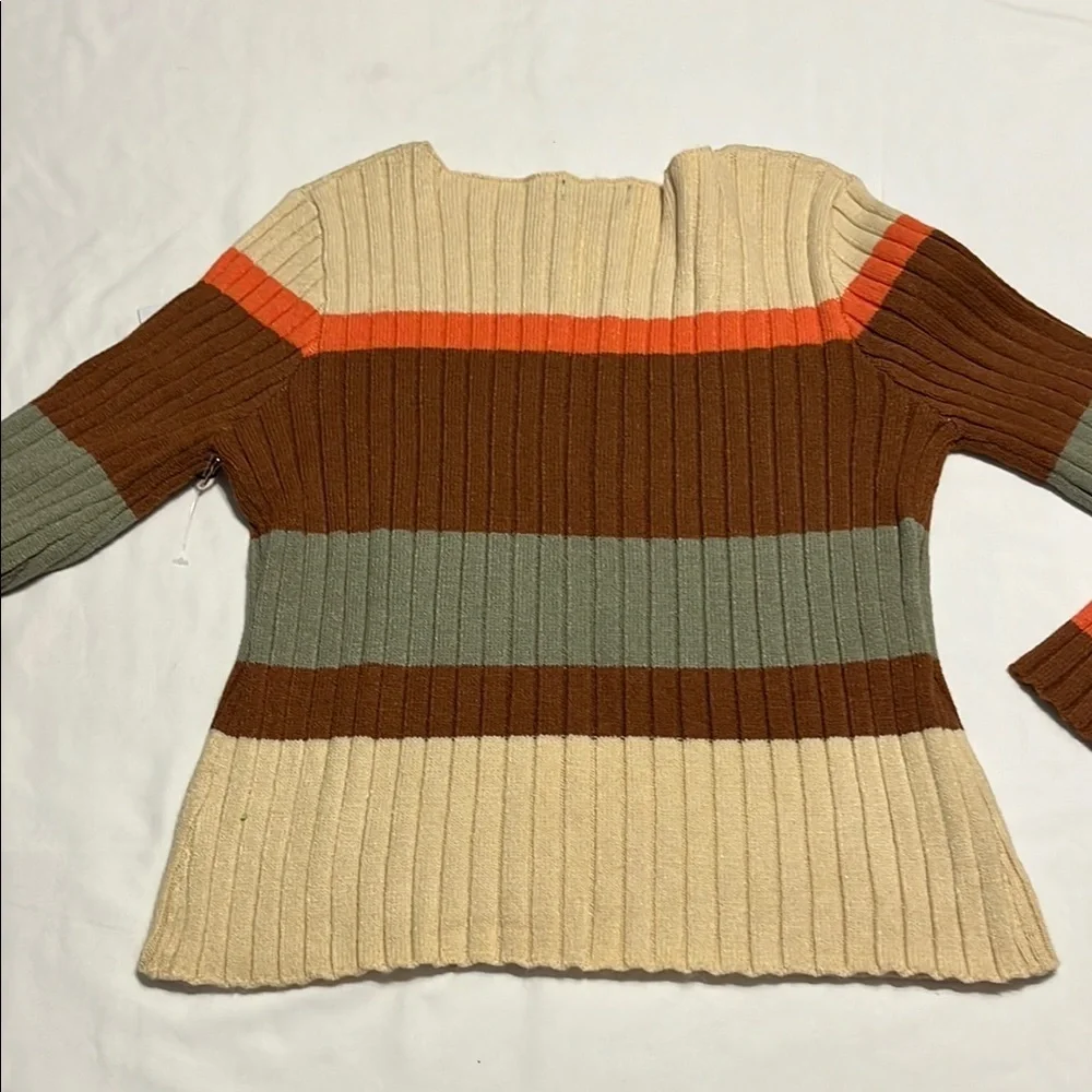 Brown and Orange Crew Neck Sweater with Earthy Tones